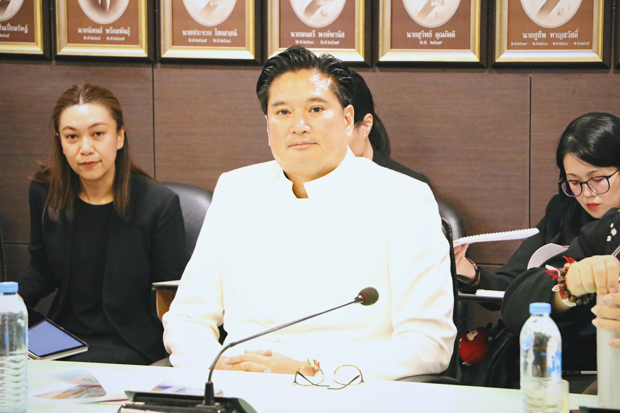 title - ส.ป.ก. ร่วมประชุมหารือการบริหารจัดการสินค้าข้าวและยางพารา